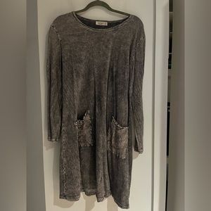 Jess and Jane gray chic oversized sweater - soft excellent material